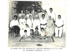  Da sahib with his brothers Martanda Upadhayay and Vrhaspati upadhaya and their family.
